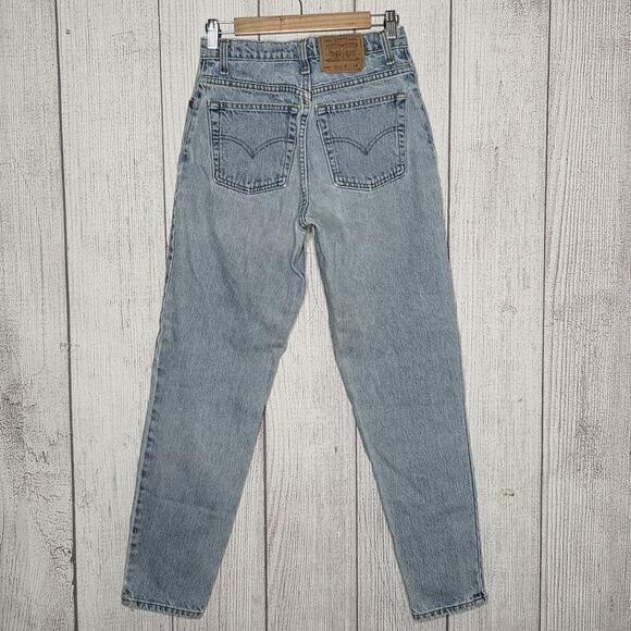 Vintage Levi’s 550 Relaxed Taper Jeans – 1996 Light Wash High Rise, sz 9 (28x30) - Picture 2 of 6